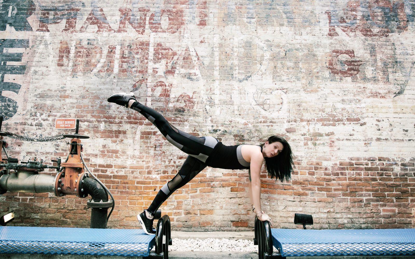 Ashlee mid-movement on the reformer
